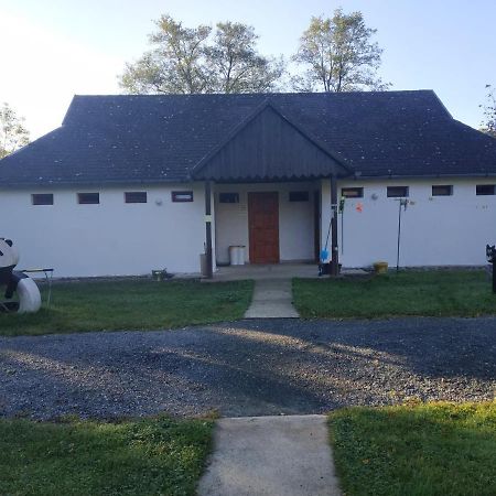 Goecsej Voelgye Kemping Kustánszeg エクステリア 写真